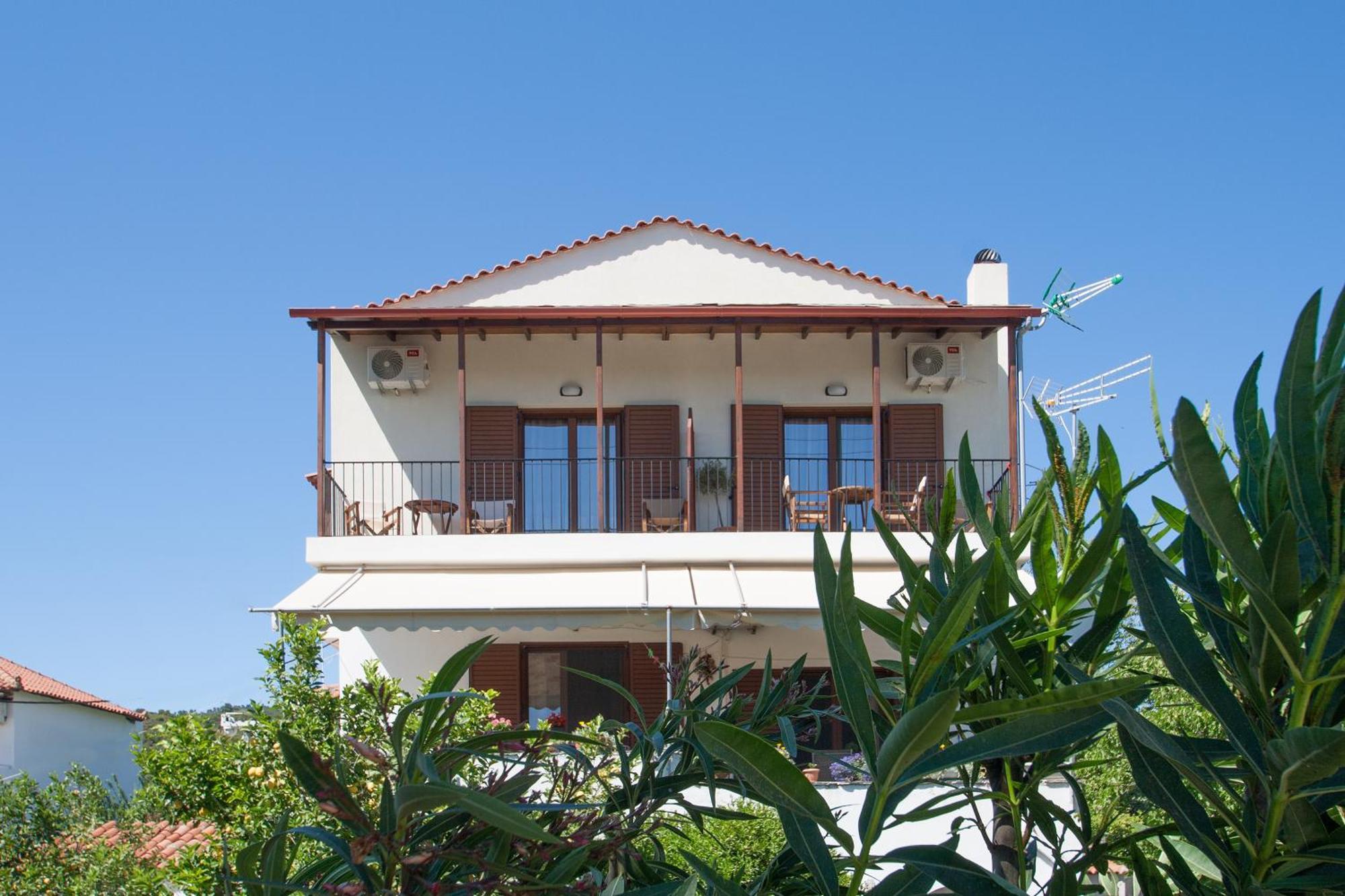 Ben's Agia Paraskevi (Skiathos)